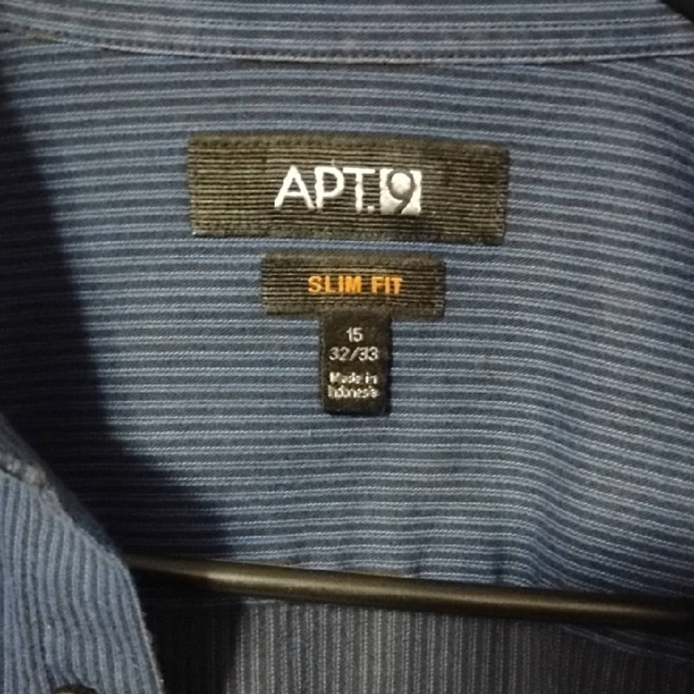 Apt. 9 Men's Deep Blue Dress Shirt - Picture 3 of 5